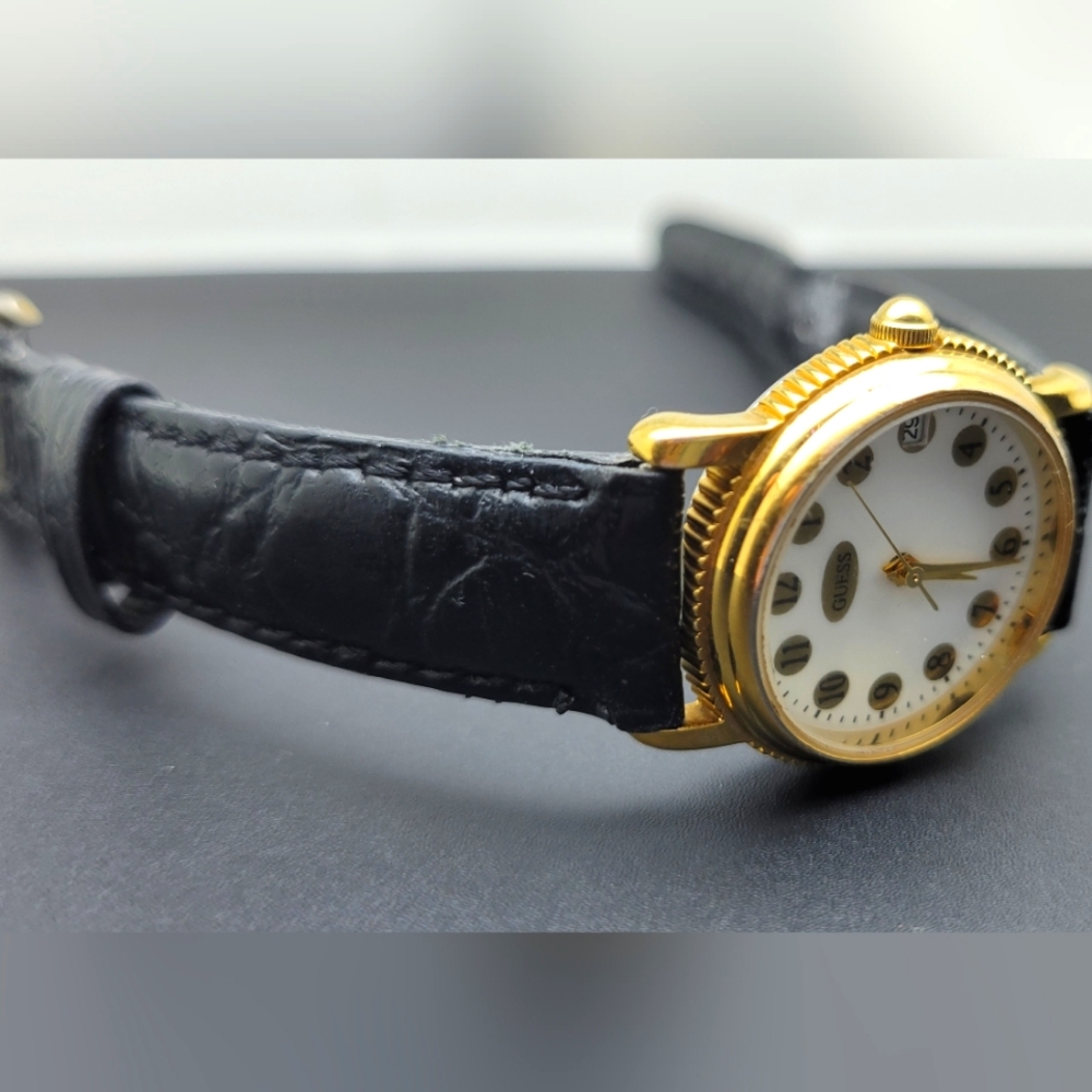 GUESS Watch - Picture 11 of 16